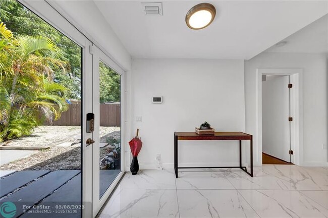 Foto del edificio - 91 NW 51st St