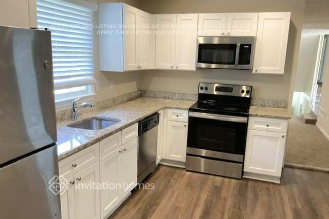 Foto del edificio - 274 Timber Lake Cir