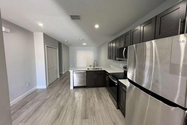 Building Photo - 987 NW 57th Ct