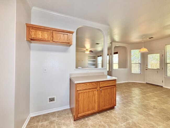 Foto del edificio - Spacious 3 bedroom home!