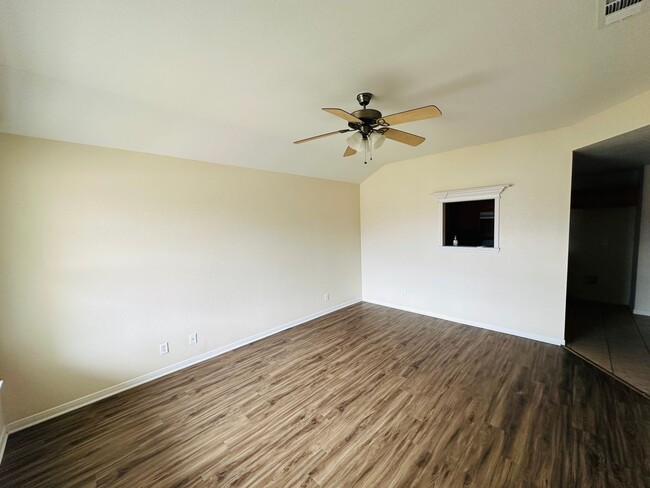 Building Photo - 3bd/2bd in Troy, TX