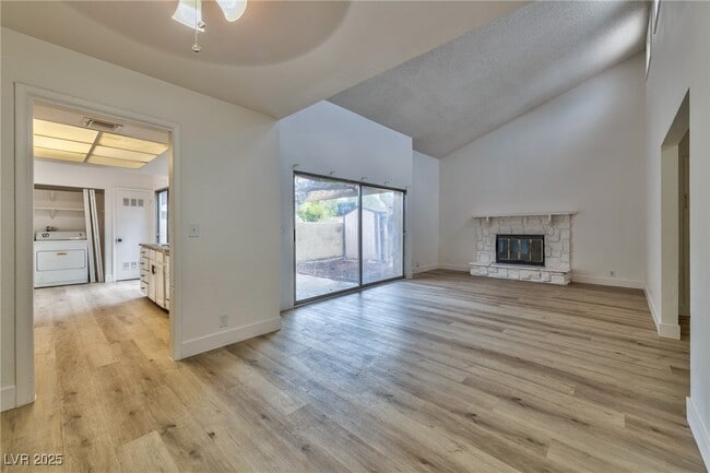 Building Photo - 4308 E Gretna Green Ct