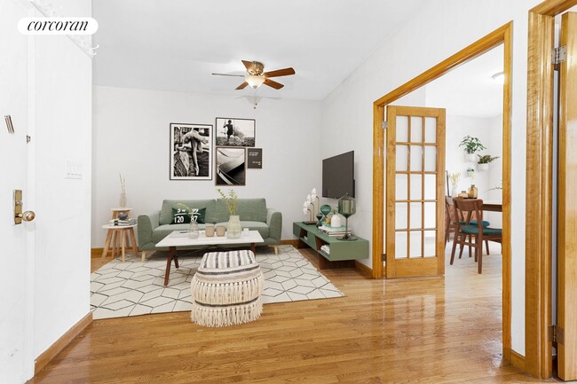 Building Photo - 350 E 89th St