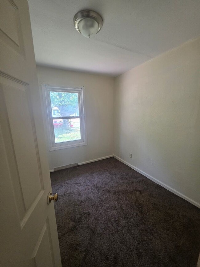 Foto del edificio - 4BD/1 BA nicely updated home