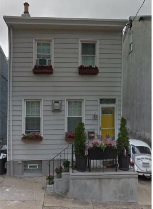 Primary Photo - 417 Leverington Ave