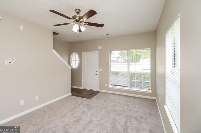 Foto del edificio - 1680 Camden Forrest Tr