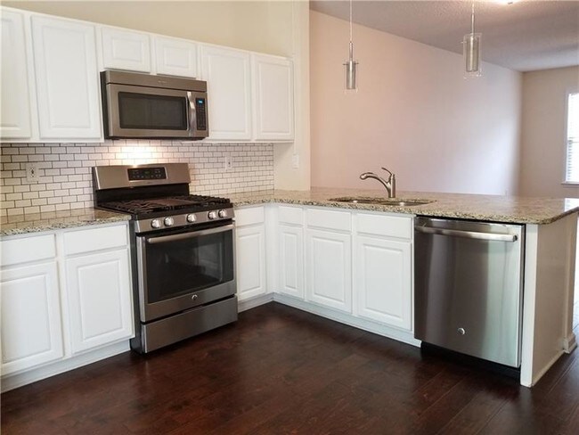 Building Photo - 219 Buckland Dr