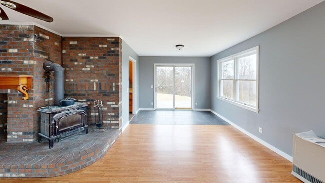 Photo - Beautifully maintained single-level ranch home in South Barre