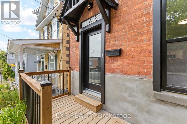 Building Photo - 145 Willow St