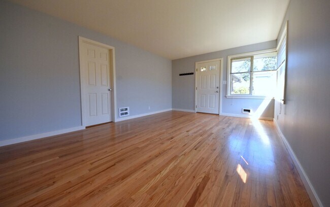 Building Photo - Ballard Four Plex