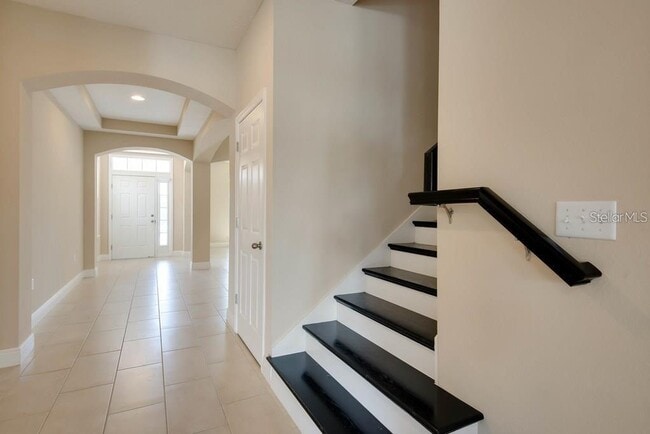 Building Photo - 8763 Crescendo Ave