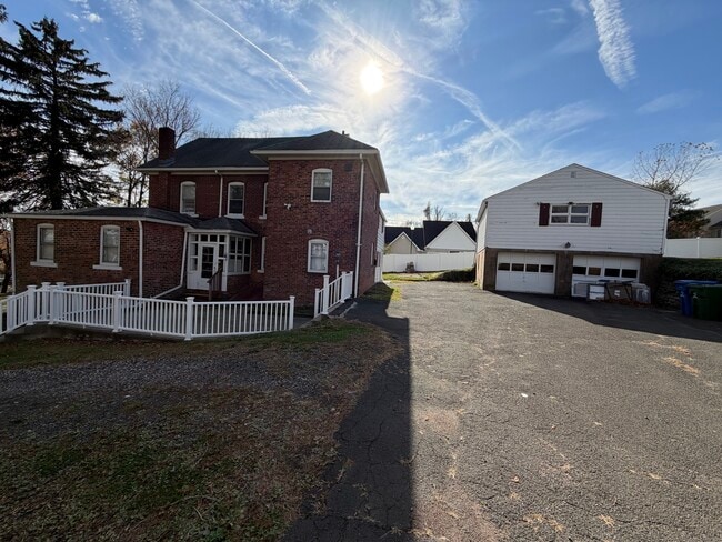 Foto del edificio - 2964 State St