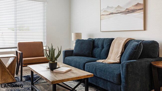 Building Photo - 1760 S Crismon Rd