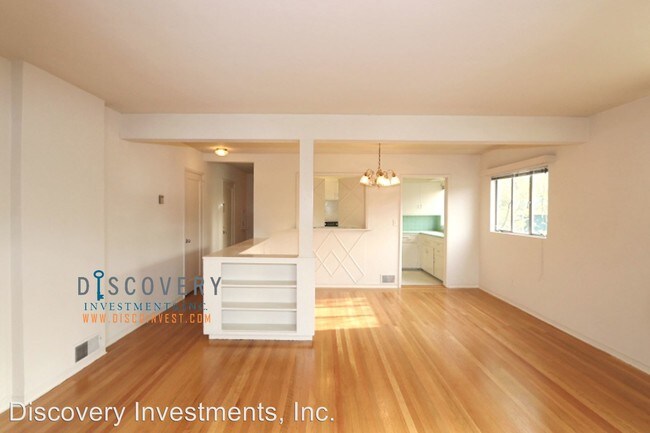 Building Photo - 6200 Merced Ave