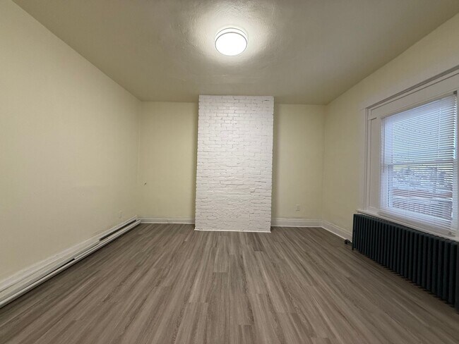 Foto del edificio - Updated 4BR House now showing!