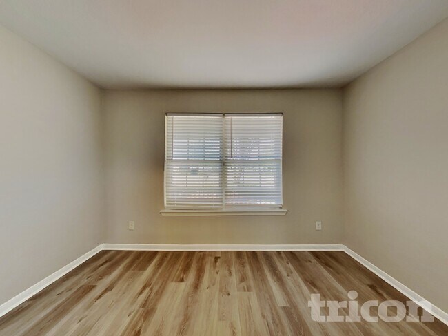 Building Photo - 23303 Crosscut Pass Dr