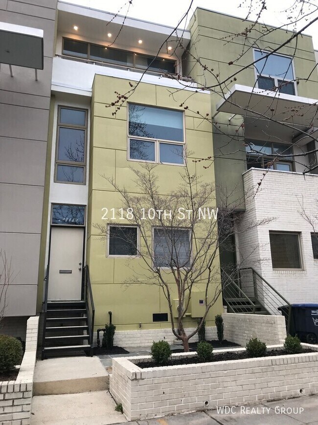Foto del edificio - 2118 10th St NW