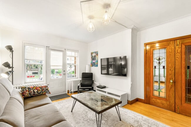 Photo du bâtiment - 6415-610e 10e Avenue
