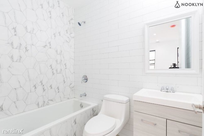 Foto del edificio - 3 br, 2 bath Apartment - 74 Hull St