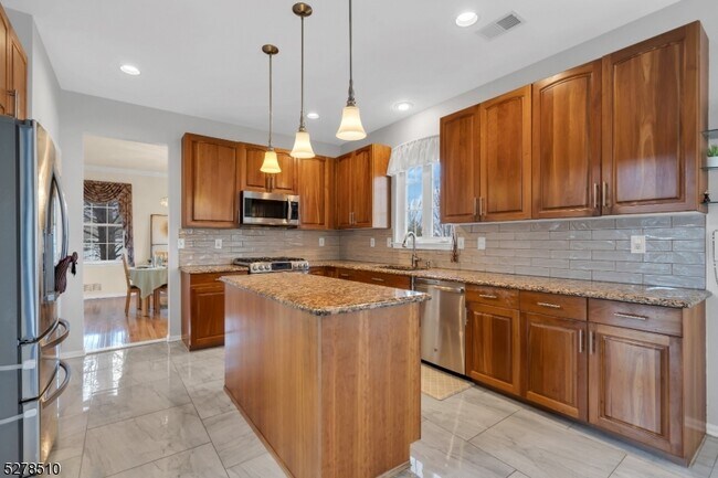 Building Photo - 503 Dori Pl