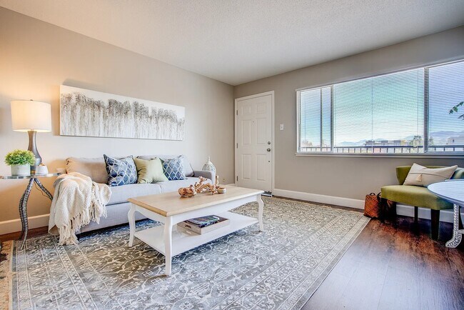 Foto del edificio - Hillside Terrace