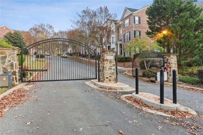 Foto del edificio - 1406 Ferocity Ridge Way NW