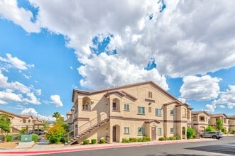 Building Photo - 2291 W Horizon Ridge Pkwy