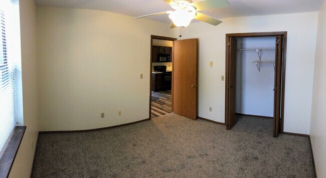 Building Photo - 305 2nd Street North