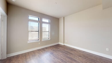 Interior Photo - Savoye