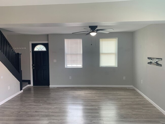 Building Photo - Future Rental! 3 Bed/2 Bath, Fenced Yard, Storage-York City SD