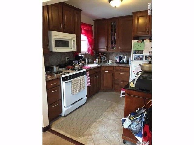 Primary Photo - 8446 120th St