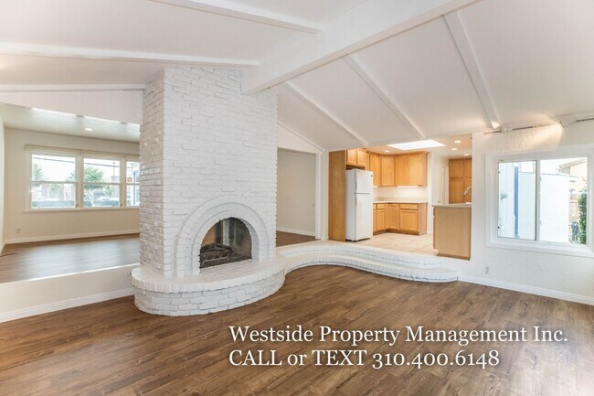 Building Photo - 3 br, 2 bath House - 5443 W. 135th St.
