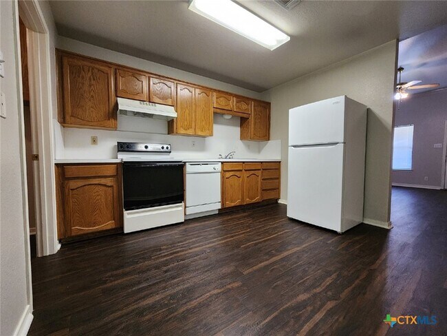 Foto del edificio - 1807 Windward Dr