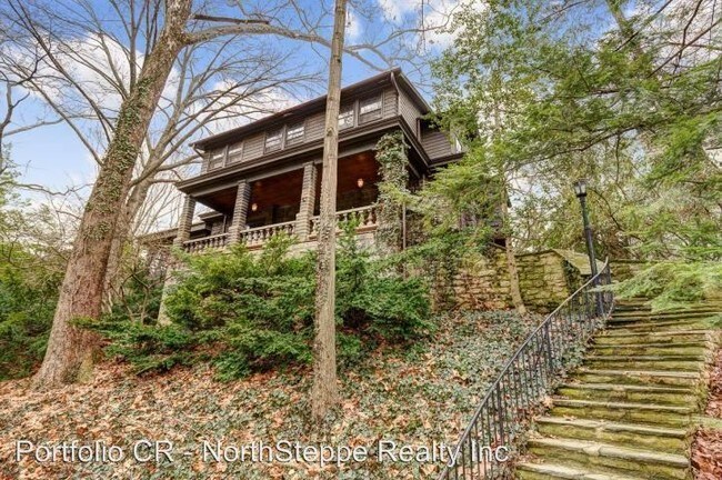 Building Photo - 2112 Iuka Ave