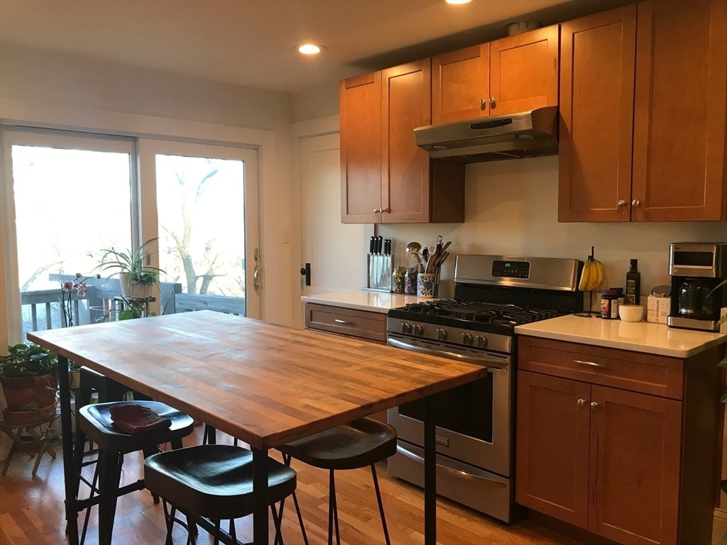 Foto principal - 76 Wenham St