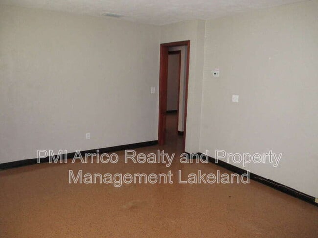 Building Photo - 1248 Woodland Ave
