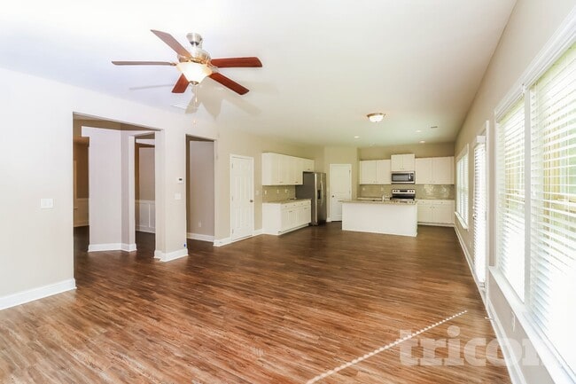 Interior Photo - Tricon Magnolia Trace