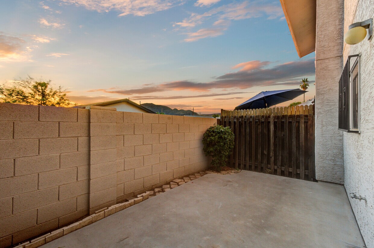 Foto principal - 1238 E Vogel Ave