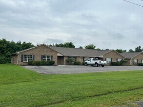 Building Photo - 100-132 Williams Rd