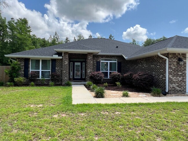 Foto del edificio - Beautiful 4 Bedroom in Milton