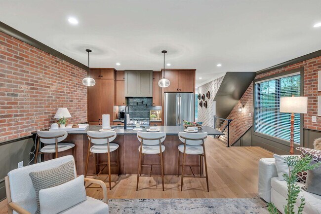 Foto del edificio - 1701 Portland Ave