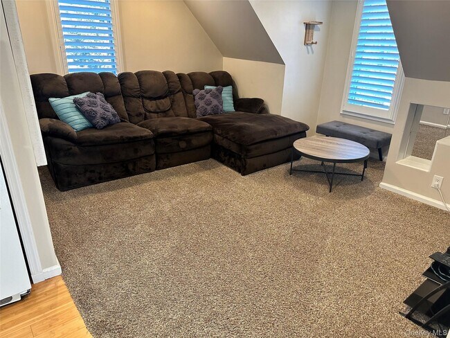 Foto del edificio - 12 Bunnell Pl