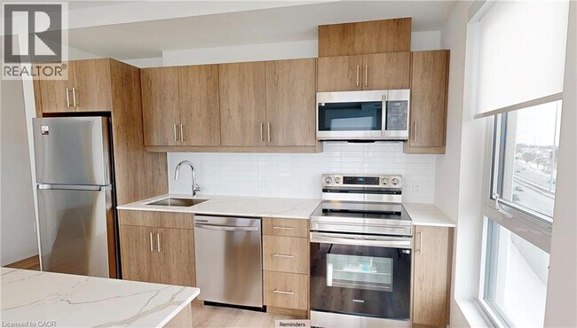 Photo du bâtiment - 1333 Weber St E