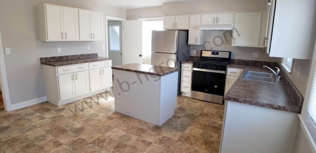 Foto del edificio - New Listing!