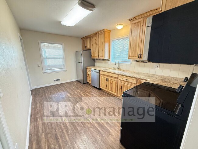 Foto del edificio - 335 E 17th St