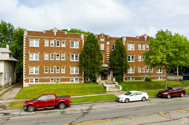 Building Photo - Dewey Avenue Apartments