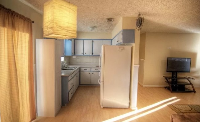 Building Photo - 2955 Rio Montana Dr