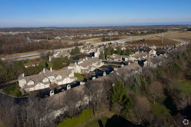 HR Overhead Drone View - Hunters Ridge