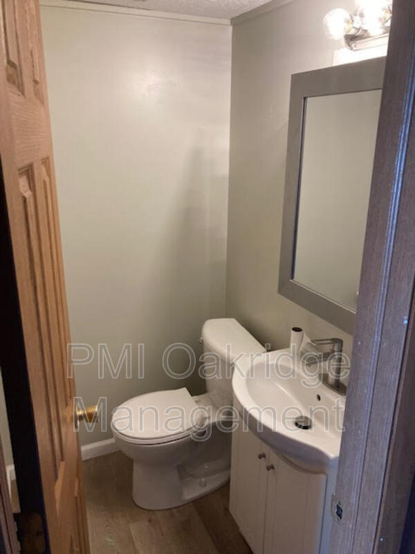 Foto del edificio - 1535 Spruce Ave