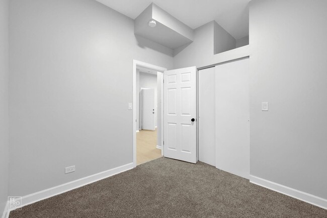 Building Photo - 2542 S Trumbull